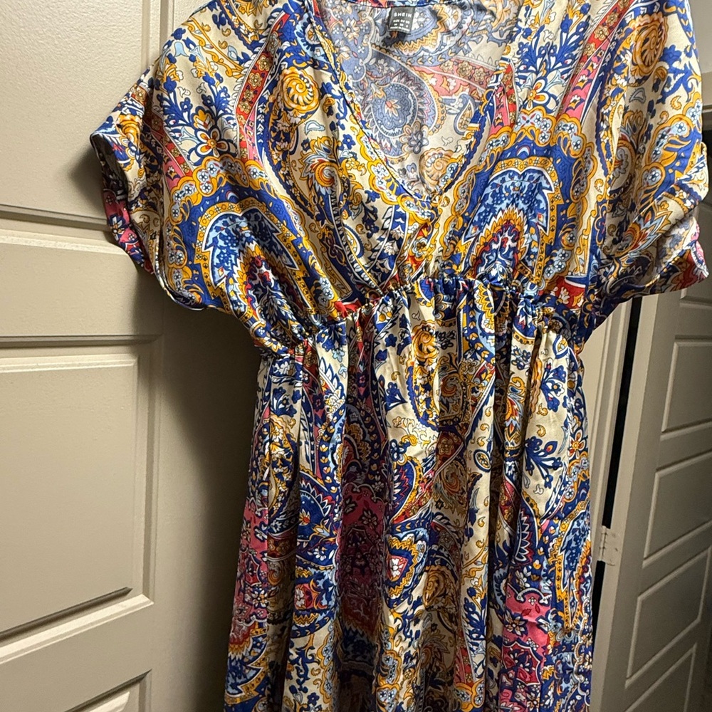 SHEIN Blue and Yellow Maxi Sundress with Dolman Sleeves